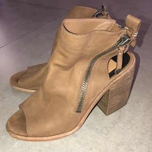 Dolce Vita Shoes softy Worn